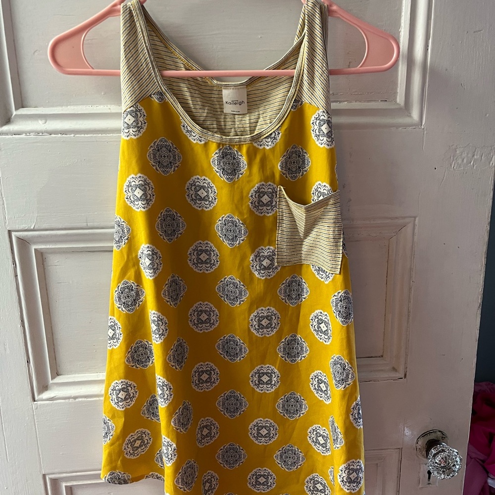 Kaileigh Yellow and Gray Patterned Tank Top
